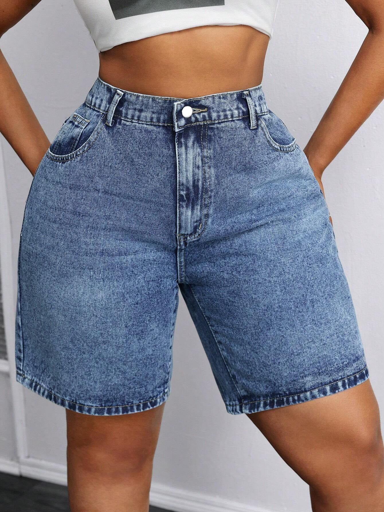 SHEIN Ezwear plus Size Water Wash Slanted Pocket Straight Leg Denim Shorts Summer Outfits for Women Festival Outfits Bermuda Shorts Casual
